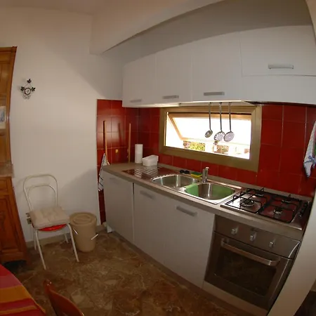 Casa Con Giardino E Terrazzo *