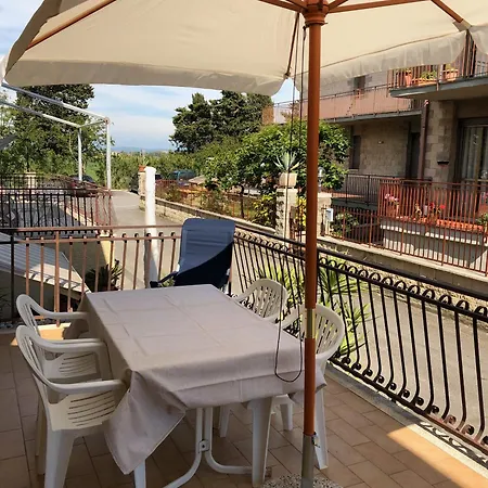 Casa Con Giardino E Terrazzo *
